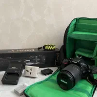 دوربین نیکون D5600 ، لنز 18-140 ، کیف و سه پایه