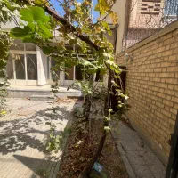 آپارتمان-ویلایی144متری-مشتاق-دوم-خیابان-مهرشمالی