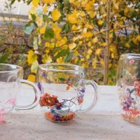 لیوان پیرکس گلدار دسته دار