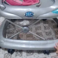 تخت گهواره ای و روروئک بچه|اسباب و اثاث بچه|رودهن, |دیوار