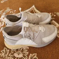 کفش|کیف، کفش، کمربند|کاشمر, |دیوار