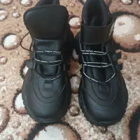 کفش|کیف، کفش، کمربند|تربت جام, شهید غلام زاده|دیوار