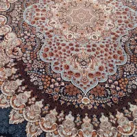 دوتا فرش ۹متری..یک عدد ۶متری و یک‌۴متری