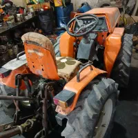 یک‌عدد‌تراکتور‌کمر‌شکن‌|خودرو سنگین|سلماس, |دیوار