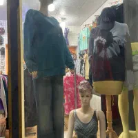 فروشنده لباس|استخدام خدمات فروشگاه و رستوران|برازجان, |دیوار