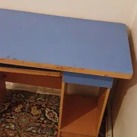 میز کامپیوتر سالم و تمیز در حد