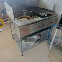 گاز دوشعله و میز کانتر و فر کوچک و هود و هواکش