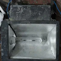 پروژکتور قوی نورافکن