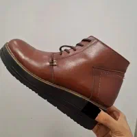 بوت نیم بوت زنانه چرم سایز ۴۰/۴۱ درحدنو
