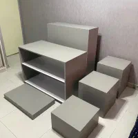 دکور مغازه پارکت لامپ کشویی رگال و پیشخوان|حراج|تهران, نازیآباد|دیوار