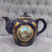 قوری چای بزرگ