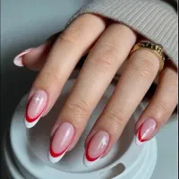 آموزش کاشت ناخن