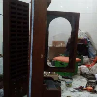 ساعت تابوتی|کلکسیون اشیاء عتیقه|مشهد, هفت تیر (آب و برق)|دیوار