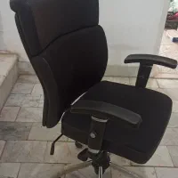 فروش تعدادی میز و صندلی اداری در حد نو|مبلمان اداری|رفسنجان, |دیوار