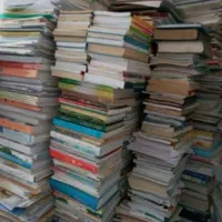 گرفتن کتاب و دفتر وکاغذ ضایعاتی از محل کیلویی ۴۰