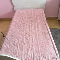 تخت به همراه تشک