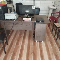 دو عدد میز کامپیوتر