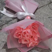 گل رز صورتی دست ساز