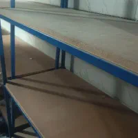 میز و طبقه آهنی