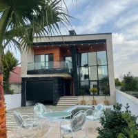 ویلا-نوساز350متر-با-استخر-سند-عرصه-و-عیان