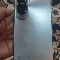 آنر 90 Lite با حافظهٔ ۲۵۶ گیگابایت