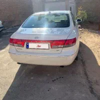 هیوندا ازرا 2010