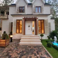 نما-انگلیسی300متری-ششدانگ-استخردار