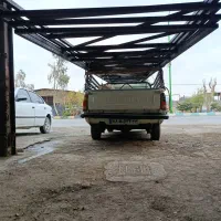 نیازمند گارکروارد در در پنجره سازی وسقف شیروانی