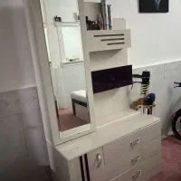 میز آرایش و جاکفشی ایستاده سالم در حد نو