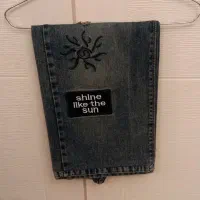 شلوار جین پسرانه|لباس|اندیشه, اندیشه فاز ۱|دیوار