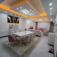 مبلمان راحتی و میز غذاخوری