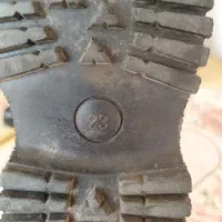 کتونی و بوت خارجی|کیف، کفش، کمربند|اندیشه, اندیشه فاز ۱|دیوار