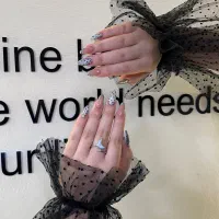 آموزش تخصصی کاشت ناخن