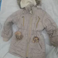 کاپشن و پولیور و کفش