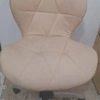 صندلی آرایشی چرخدار