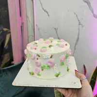 استخدام نیرو در کارگاه قنادی
