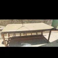 تخت آهنی محکم