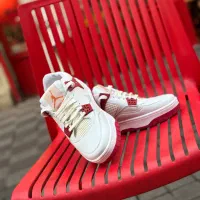 کفش اسپورتی