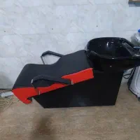 کلیه لوازم سالن زیبایی به فروش میرسد