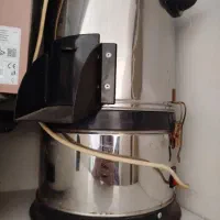 چند تکه لوازم خانه برقی و غیره