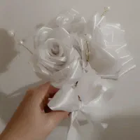 گل رز روبانی