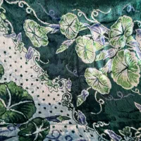 پتوی پلنگی و گل نیلوفری|رختخواب، بالش، پتو|تبریز, |دیوار