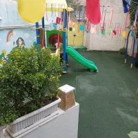 استخدام مربی و کمک مربی کودک