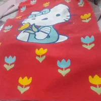 تعدادی موکت در سایزهای کوچک و کار کرده