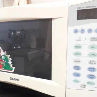 ماکروویو یا ماکروفر برند سانیو SANYO|اجاق گاز و لوازم برقی پختوپز|قم, بکایی|دیوار