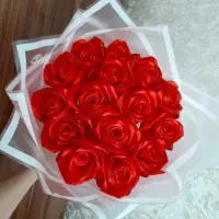 گل های روبانی گل های جاودانه و شاینی