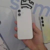 ۱۶ نرمال تمیز ۱۳ ماه گارانتی داره  باتری ۱۰۰