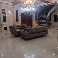 115متری // جنوبی رو به افتاب // نوساز و برند