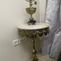میز وچراغ برنزی
