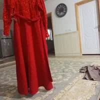 تعدادی لباس زنانه مجلسی